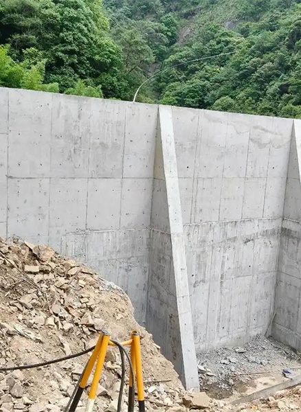 焦作山阳区重力式挡土墙